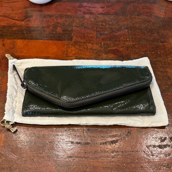 HOBO Handbags - HOBO Dark Green Patent Envelope Wallet Clutch (CLSH)